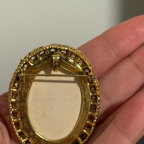 Two Brooch Bundle - Picture 7 of 7